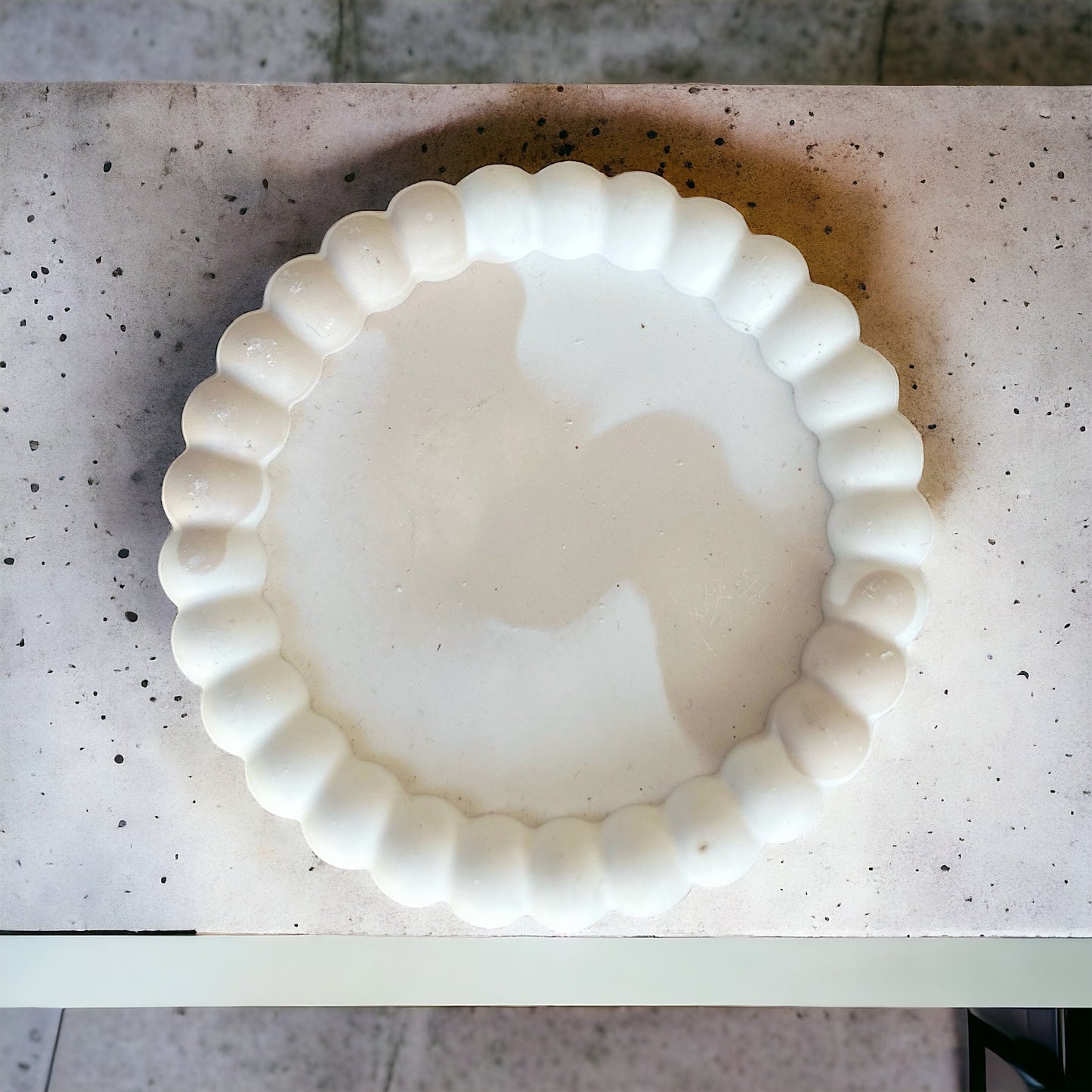 Minimalist Round Tray